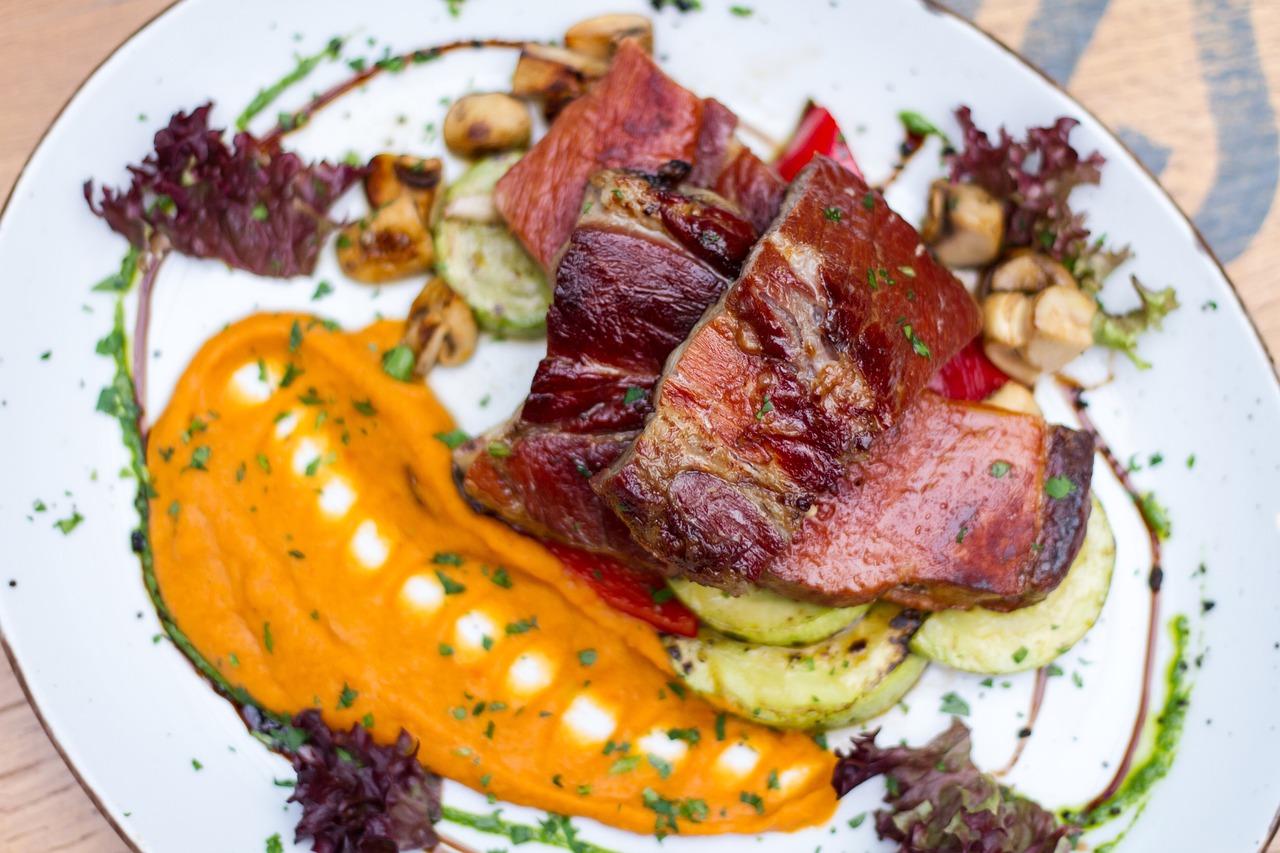 探索美食藝術(shù)，最新魚造型創(chuàng)新菜，無限可能的味覺盛宴