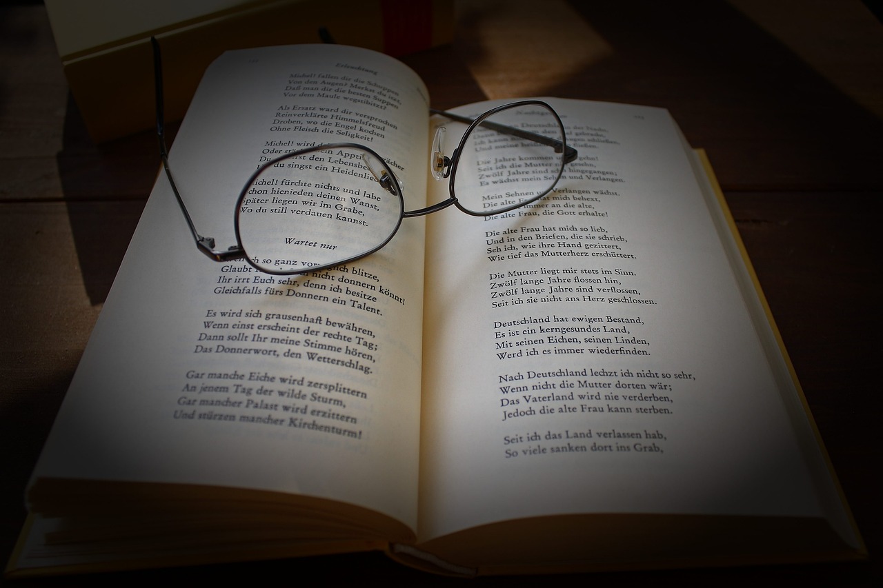 最新諾貝爾文學(xué)獎(jiǎng)得主，榮耀與責(zé)任并存