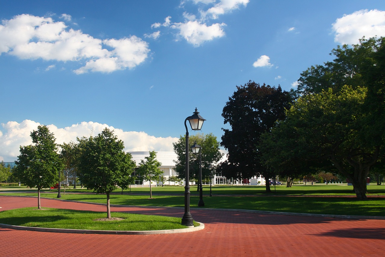 空港綠地新城打造綠色生態(tài)城市典范，最新進(jìn)展揭秘
