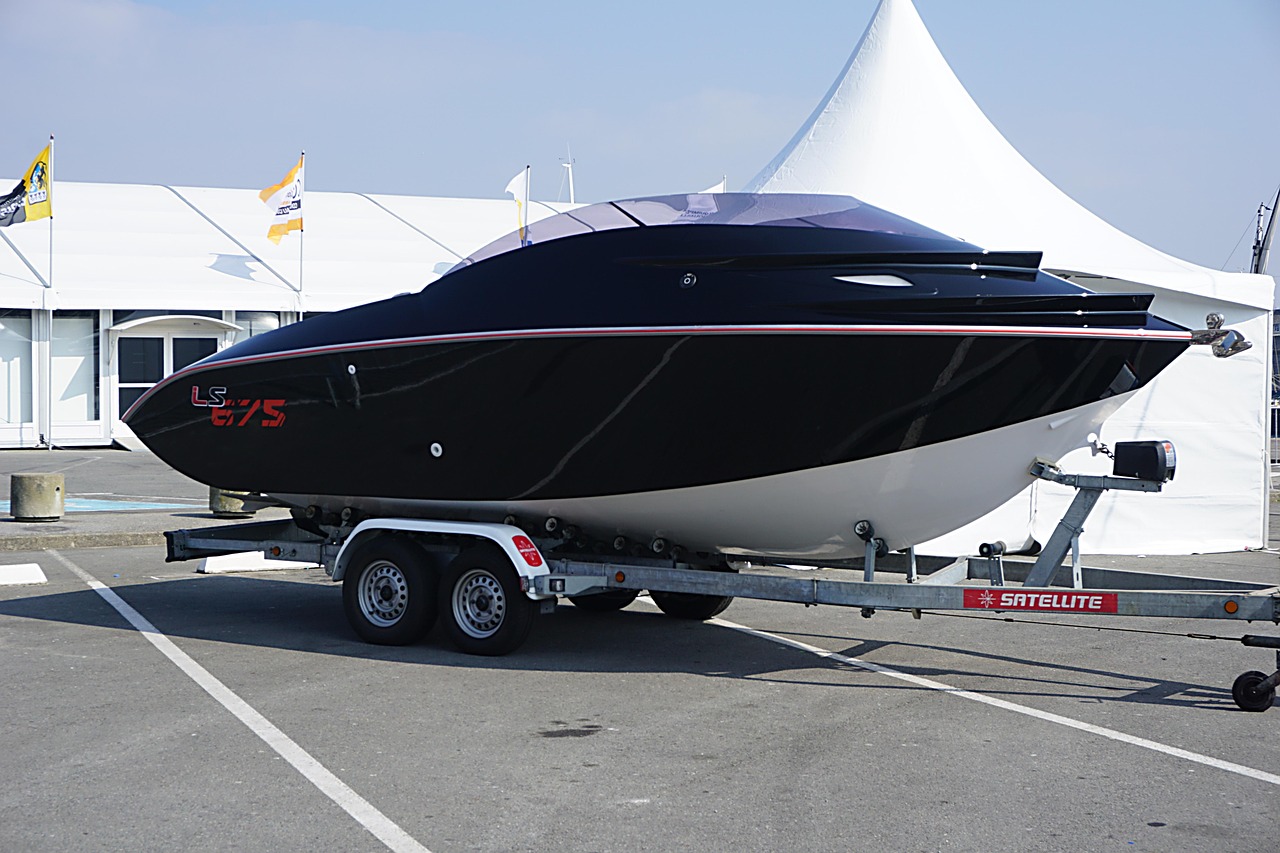 中國最新5萬噸補(bǔ)給艦展現(xiàn)強(qiáng)大的海上綜合補(bǔ)給能力