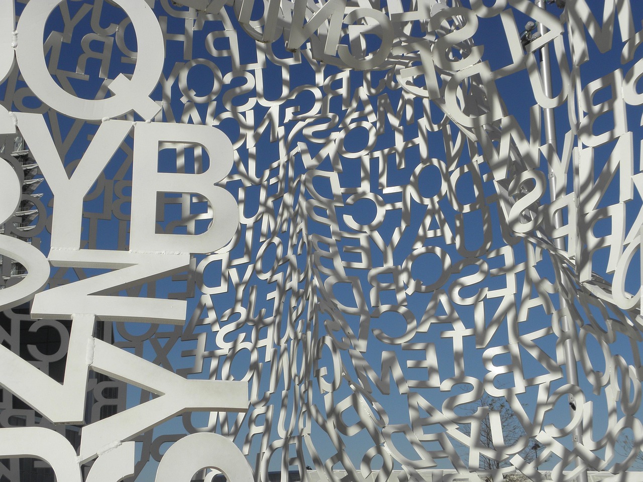 最新時(shí)尚與藝術(shù)融合，枕頭套十字繡的魅力展現(xiàn)