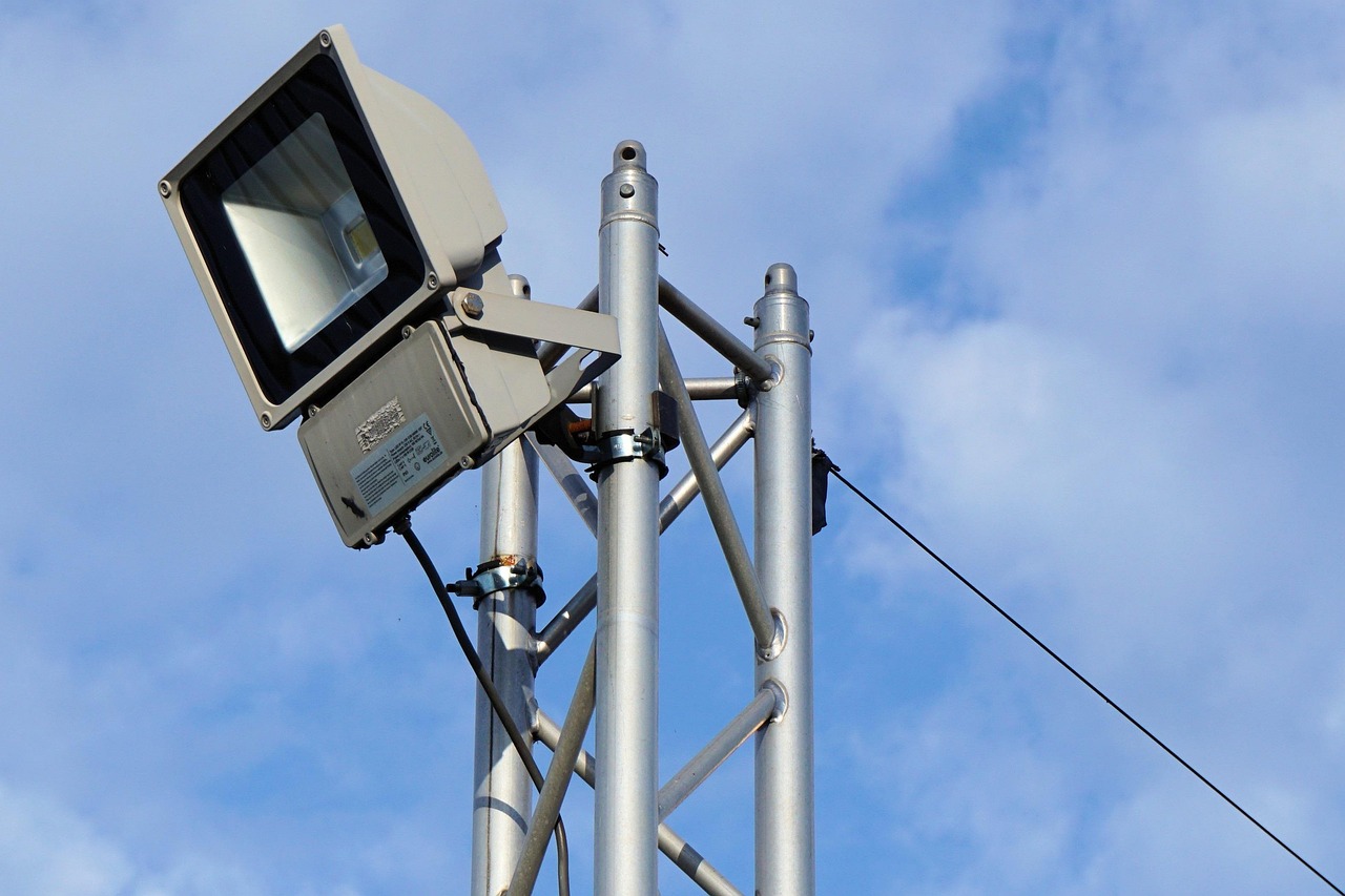 施工現(xiàn)場(chǎng)臨時(shí)用電安全技術(shù)規(guī)范最新版解讀，保障施工現(xiàn)場(chǎng)用電安全的關(guān)鍵指南